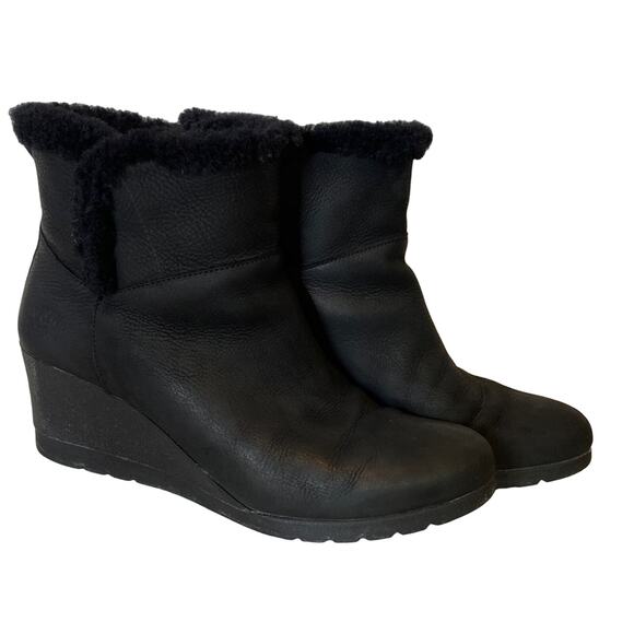 UGG Black Leather Suede Waterproof Wedge Fur Boots Size 10 - Picture 1 of 12